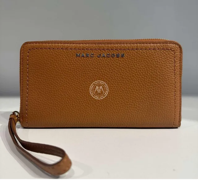 MJ GROOVE WRISTLET WALLET