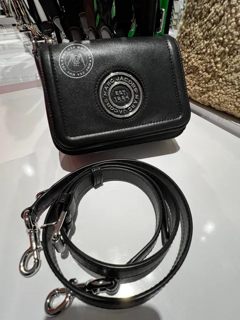 MJ MINI INSIGNIA