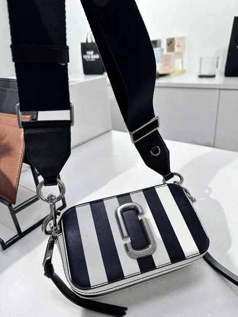 MJ THE STRIPED SNAPSHOT CAMERA BAG