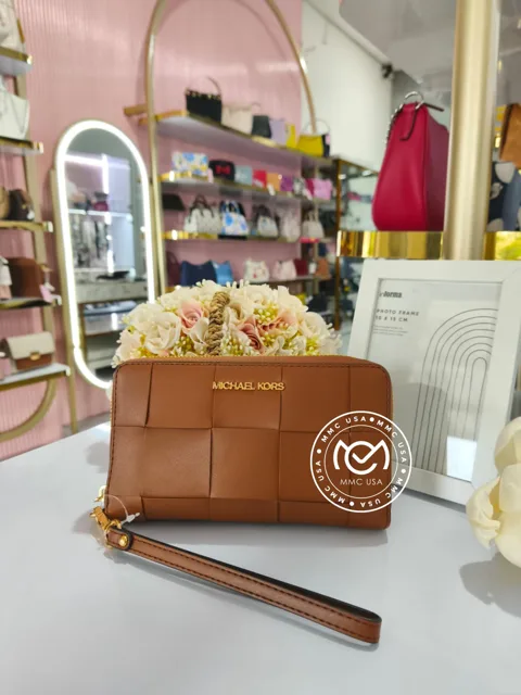 MK LARGE FLAT MEDIUM PHONE