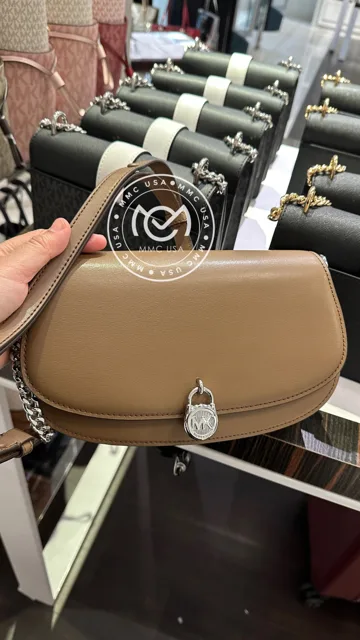 MK MILA MESSENGER CROSSBODY