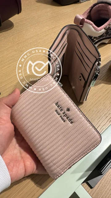 KS SMALL LZIP CRINKLE PATENT WALLET KP306