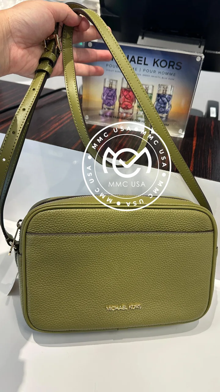 MK JET SET TRAVEL LARGE CAMBAG CROSSBODY